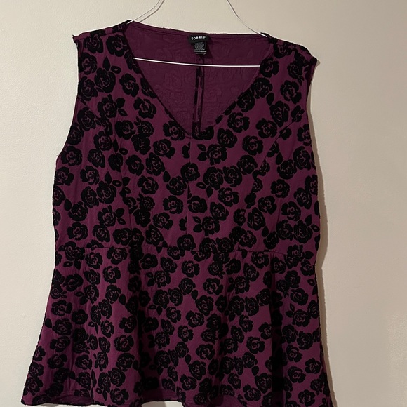 torrid Tops - Torrid Purple‎ and Black Floral Tank Top